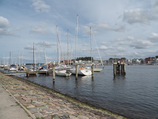 Lübeck-Travemünde – Mündung der Trave mit Promenade und Schiffen