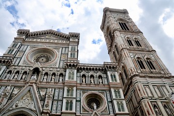 Naklejka premium Marble Edifice of Duomo in Florence Italy