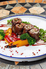 Veal rolls with foie gras and grilled vegetables © GrumJum