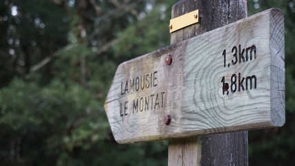  Common hiking sign Le Montat, France