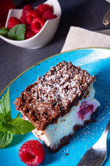 cheesecake with raspberries mascarpone and chocolate
