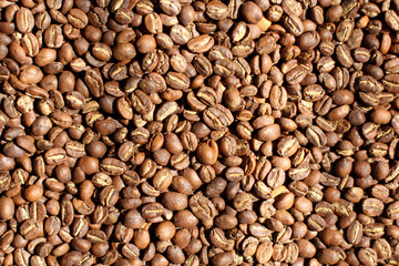 roasted coffee beans background 