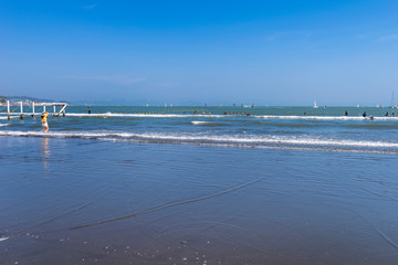 Obraz premium 夏の片瀬東浜海水浴場の風景