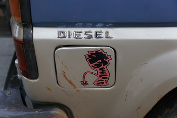 Obraz premium Diesel auto mit treck