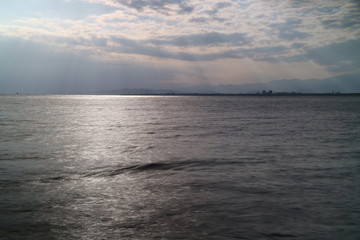 Obraz premium 日差しと海、日本