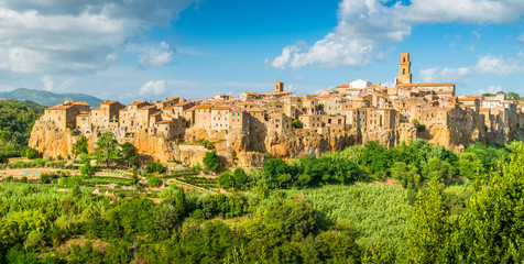 Fototapeta na wymiar Panoramic sight of Pitigliano in a sunny summer afternoon. Province of Grosseto, Tuscany, Italy. 