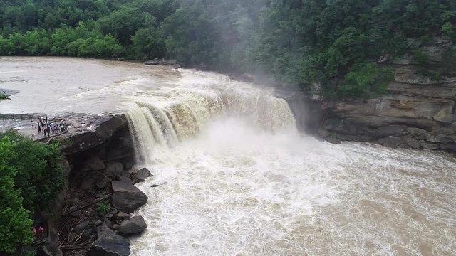 Pan left aerial, Cumberland Falls in Kentucky