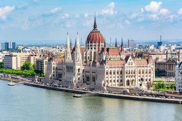 Hungarian parliament building and Danube river, Budapest, Hungary - obrazy, fototapety, plakaty