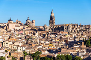 Fototapeta na wymiar ancient spanish city Toledo in sunrise light