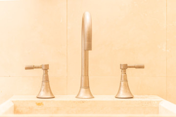 Simple but nice bathroom sink faucet