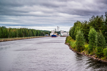 Fototapeta na wymiar Sailing on the rivers of northwest Russia