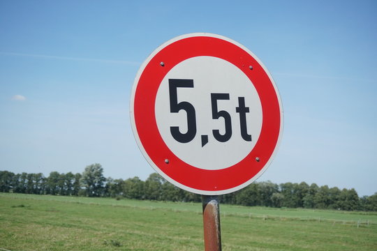 Verkehrszeichen 262 Beschr&auml;nkung &uuml;ber tats&auml;chliche Masse