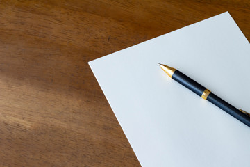 手紙　便箋とボールペン