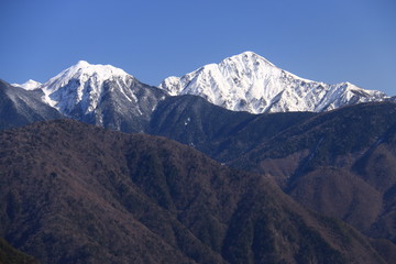 Fototapeta na wymiar 南信州　遠山郷　天空の里からの南アルプス　聖岳
