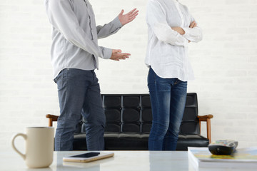 男性と女性の喧嘩 Wall Mural Wallpaper Murals Wallsheaven Takasu 男性と女性の喧嘩 Wall Mural Wallpaper Murals Wallsheaven Takasu