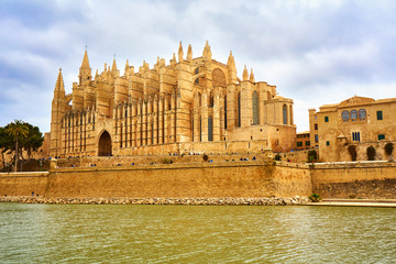 The Catedral-Bas&iacute;lica de Santa Mar&iacute;a de Mallorca in Palma