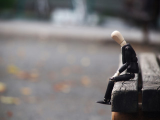 失業に怯えてうつ気味で転職を考えるサラリーマン（公園編）