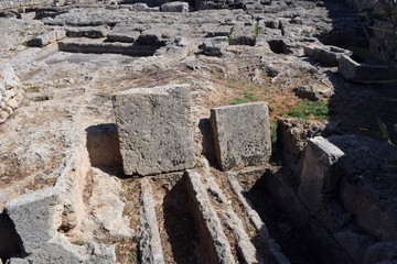 Egnazia (Brindisi) - Scavi archeologici - Necropoli
