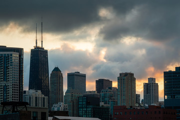 Fototapeta na wymiar Moody sunrise in the city of Chicago. Cityscape.