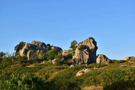 Altopiano dell' Argimusco - Montalbano Elicona- Sicilia Mionti Peloritani . Le pietre possiedono particolari forme, antropomorfe e zoomorfe