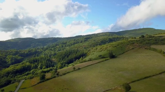 VALLEYS AND MOUNTAINS OF CAUREL..LIVESTOCK REGION. WAY OF SANT JAMES