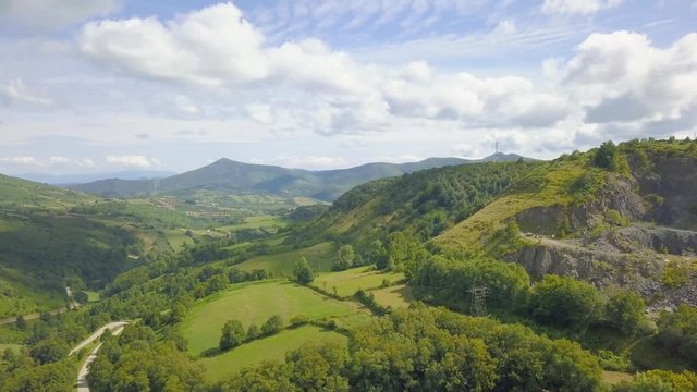 VALLEYS AND MOUNTAINS OF CAUREL..LIVESTOCK REGION. WAY OF SANT JAMES