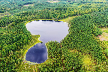 jezioro Wielkie w Kaszubskim Parku Krajobrazowym - obrazy, fototapety, plakaty