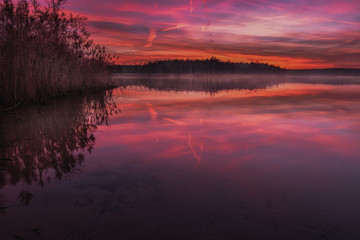 Obraz premium Dreamie sunset at lake bergwitzsee