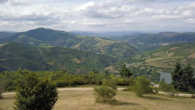 SPECTACULAR VIEW OF THE FORESTS AND MOUNTAINS OF CAUREL. WAY OF SAINT JAMES. SANTIAGO'S ROAD
