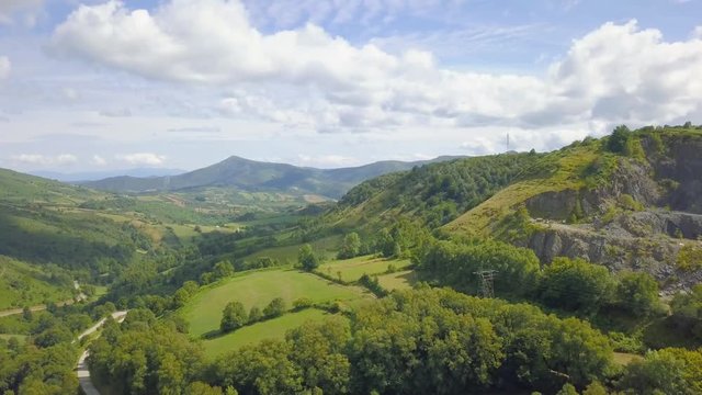 SPECTACULAR VIEW OF THE FORESTS AND MOUNTAINS OF CAUREL. WAY OF SAINT JAMES. SANTIAGO'S ROAD