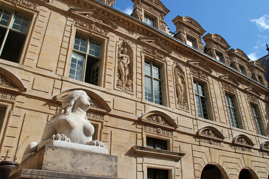 H&ocirc;tel de Sully (Sully mansion) in Paris (France)