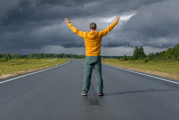 the traveler on the road. Arkhangelsk region