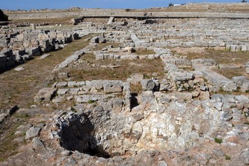 Fototapeta na wymiar Egnazia (Brindisi) - Scavi Archeologici - Acropoli e Fornace