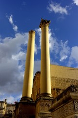 two column Malta