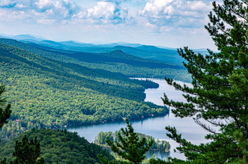Fototapeta na wymiar views of silver lake from the summit of the mountain