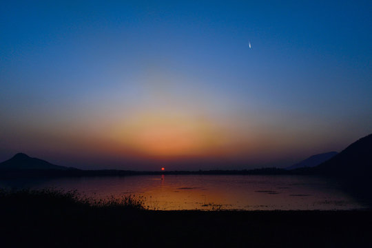 Sunset scenic beauty of baranti lake in purulia