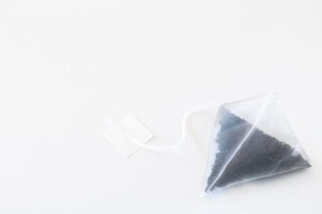 ピラミッド型ティーバッグ