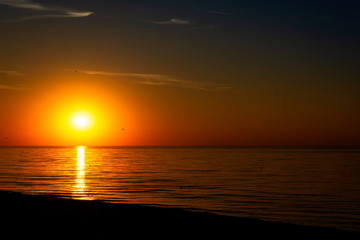 Fototapeta na wymiar sea sunset on summer holiday time