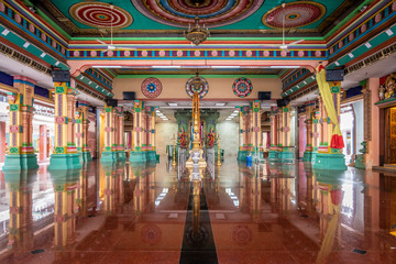 Fototapeta na wymiar Sri Mahamariamman Temple colorful main room of Hindu temple in Kuala Lumpur