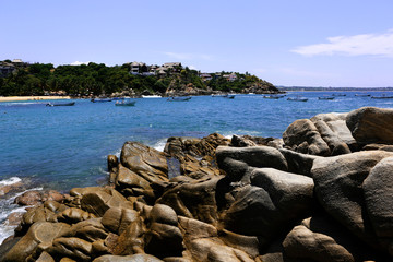 rocks on the beach - 285790150