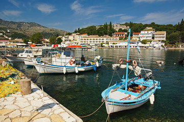 Fototapeta na wymiar Der Hafen von Kassiopi auf Korfu - Griechenland