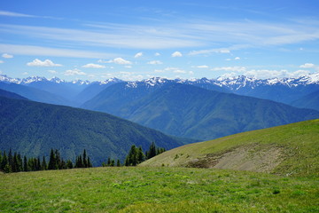 Fototapeta na wymiar Beautiful mountains in Olympic National Park in summer in Washington, near Seattle 