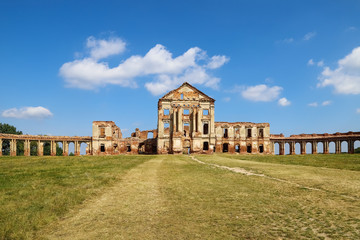 Fototapeta na wymiar Ruzhany Palace of Prince Sapieha. A famous landmark of the Brest region in Belarus. Summer, August 2019