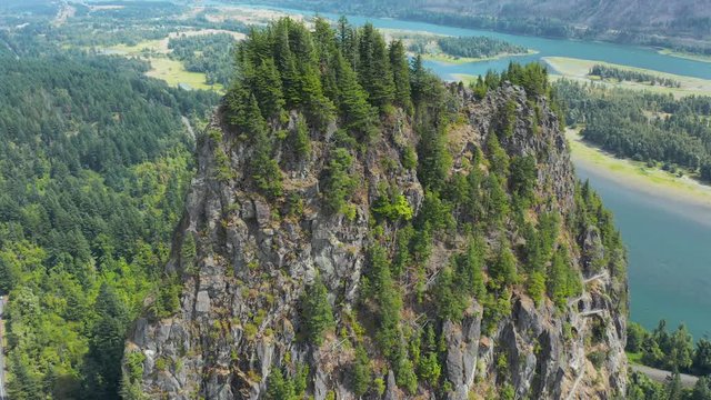 Beacon Rock, an 848-foot (258 m) basalt volcanic plug on the north shore of the Columbia River 32 miles (51 km) east of Vancouver. It was named by Lewis and Clark in 1805.  