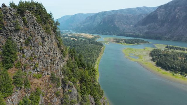 Beacon Rock, an 848-foot (258 m) basalt volcanic plug on the north shore of the Columbia River 32 miles (51 km) east of Vancouver. It was named by Lewis and Clark in 1805.  