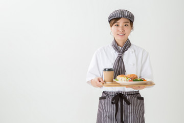 コックコートを着た女性