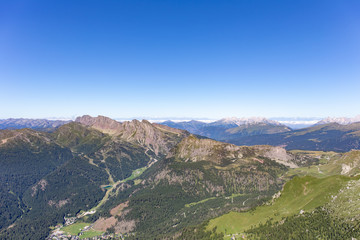 Fototapeta premium Panorama aereo delle dolomiti trentine