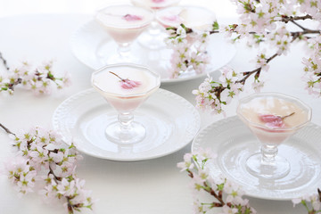 桜ムースと桜の花