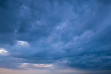 Obraz premium Storm cloud & rainy weather background