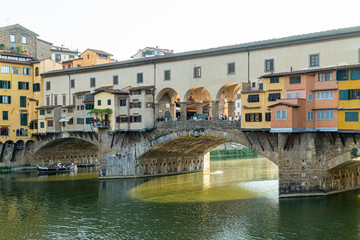 Fototapeta na wymiar Le Ponte Vecchio à Florence